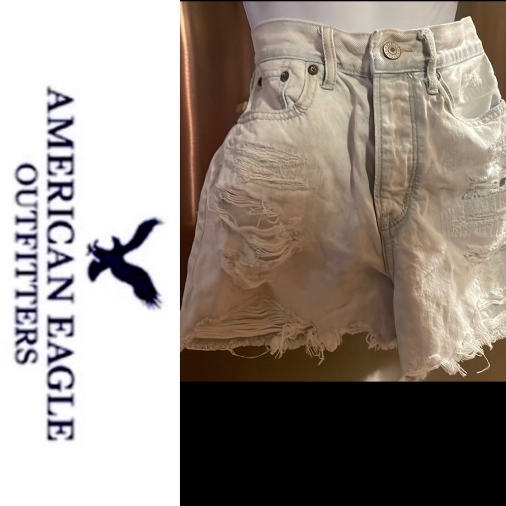 🚫SOLD🚫 AEO 90’s Boyfriend Distressed Shorts - Picture 3 of 17